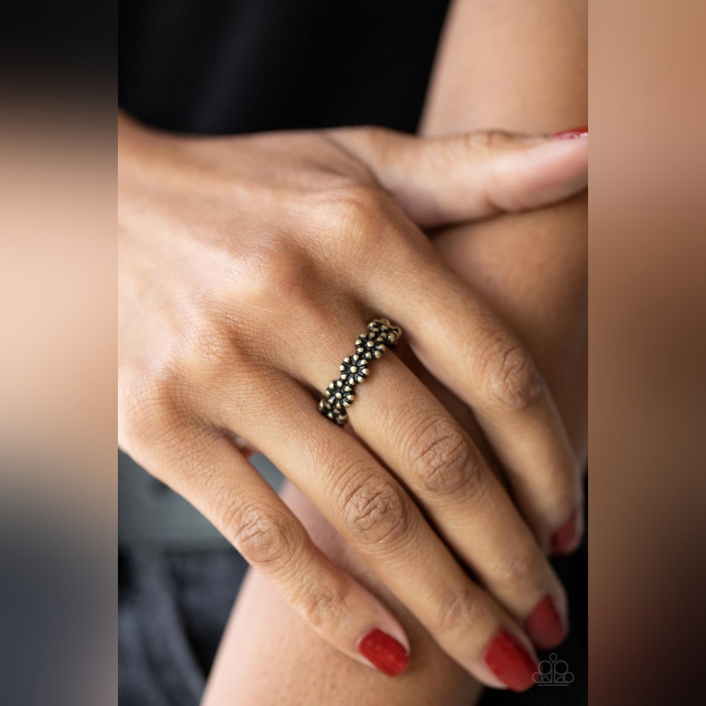 Farmhouse Fashion Brass Ring